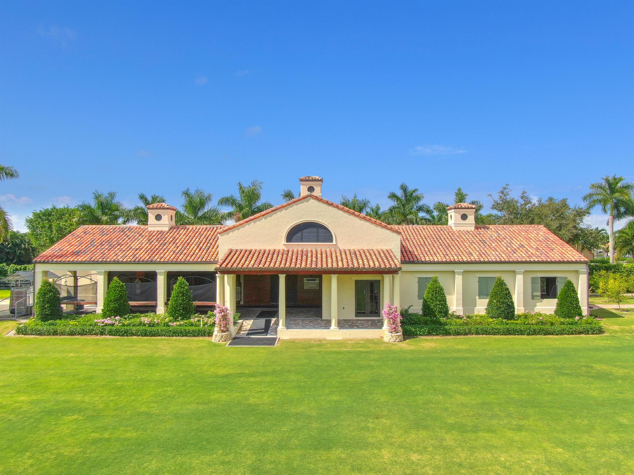 SADDLE TRAIL PARK OF WELL - Residential