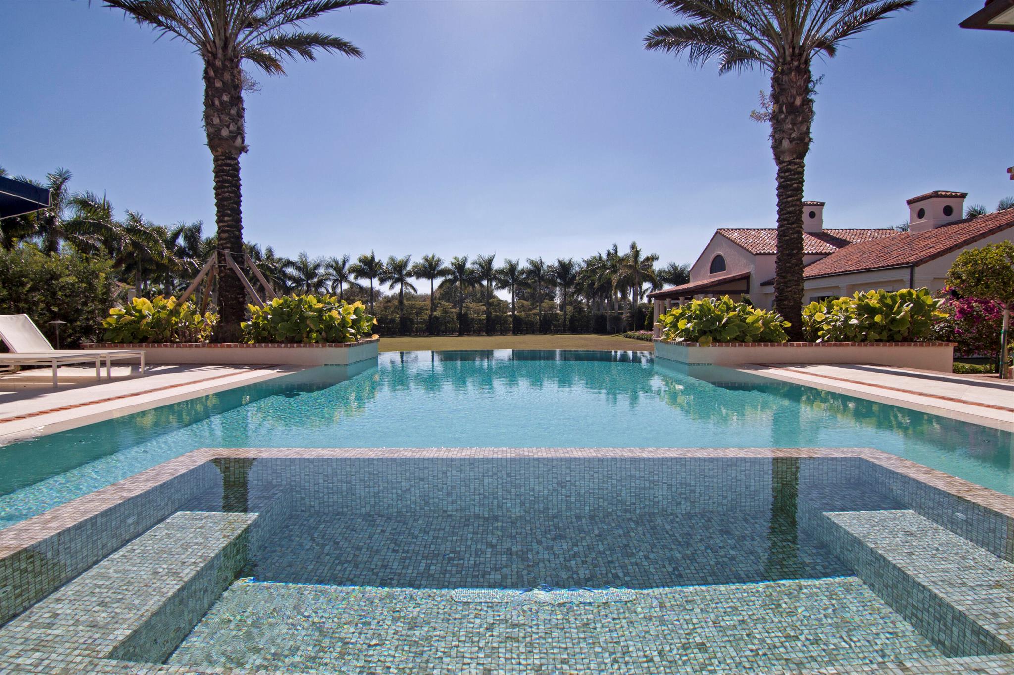 SADDLE TRAIL PARK OF WELL - Residential