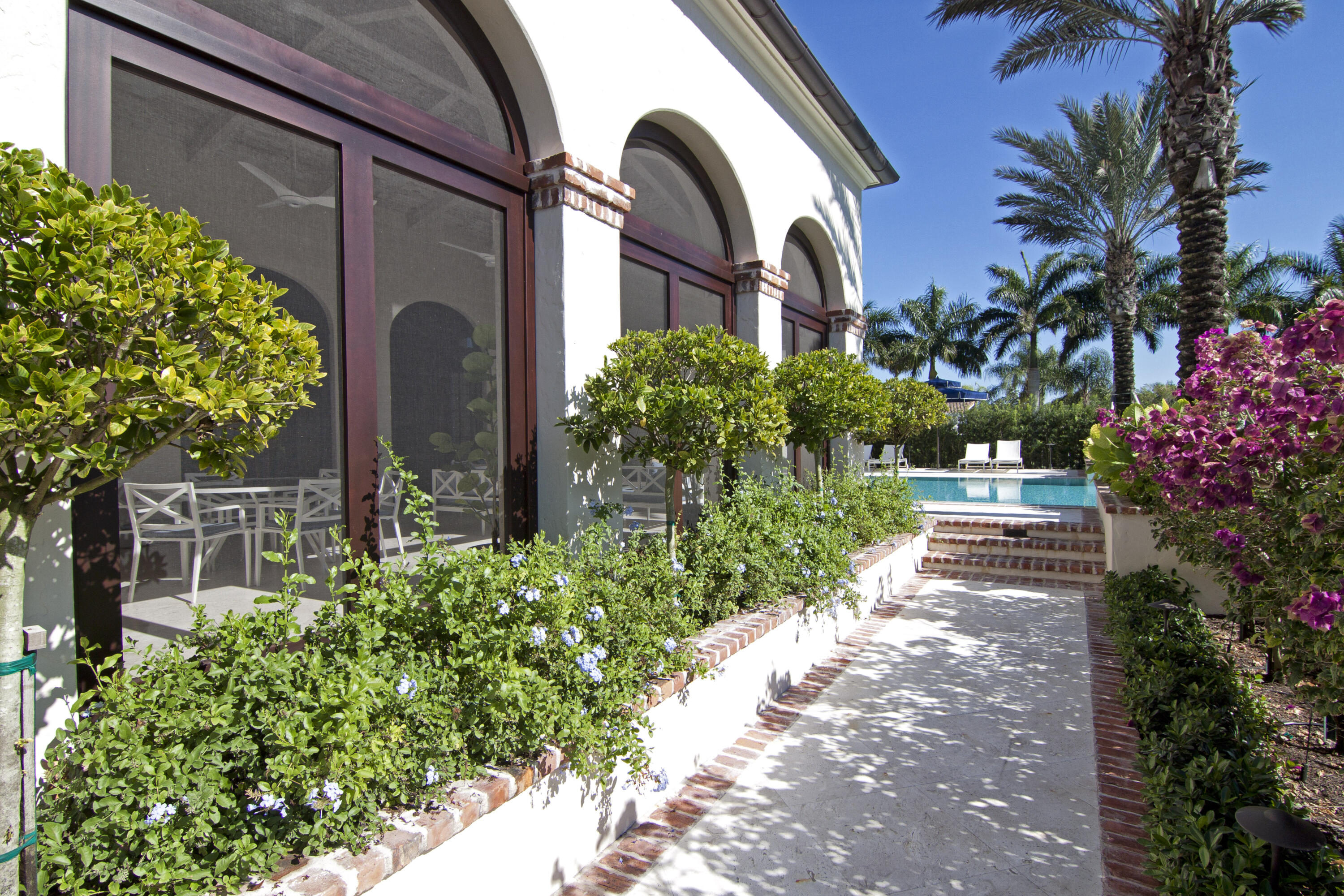 SADDLE TRAIL PARK OF WELLINGTON - Residential