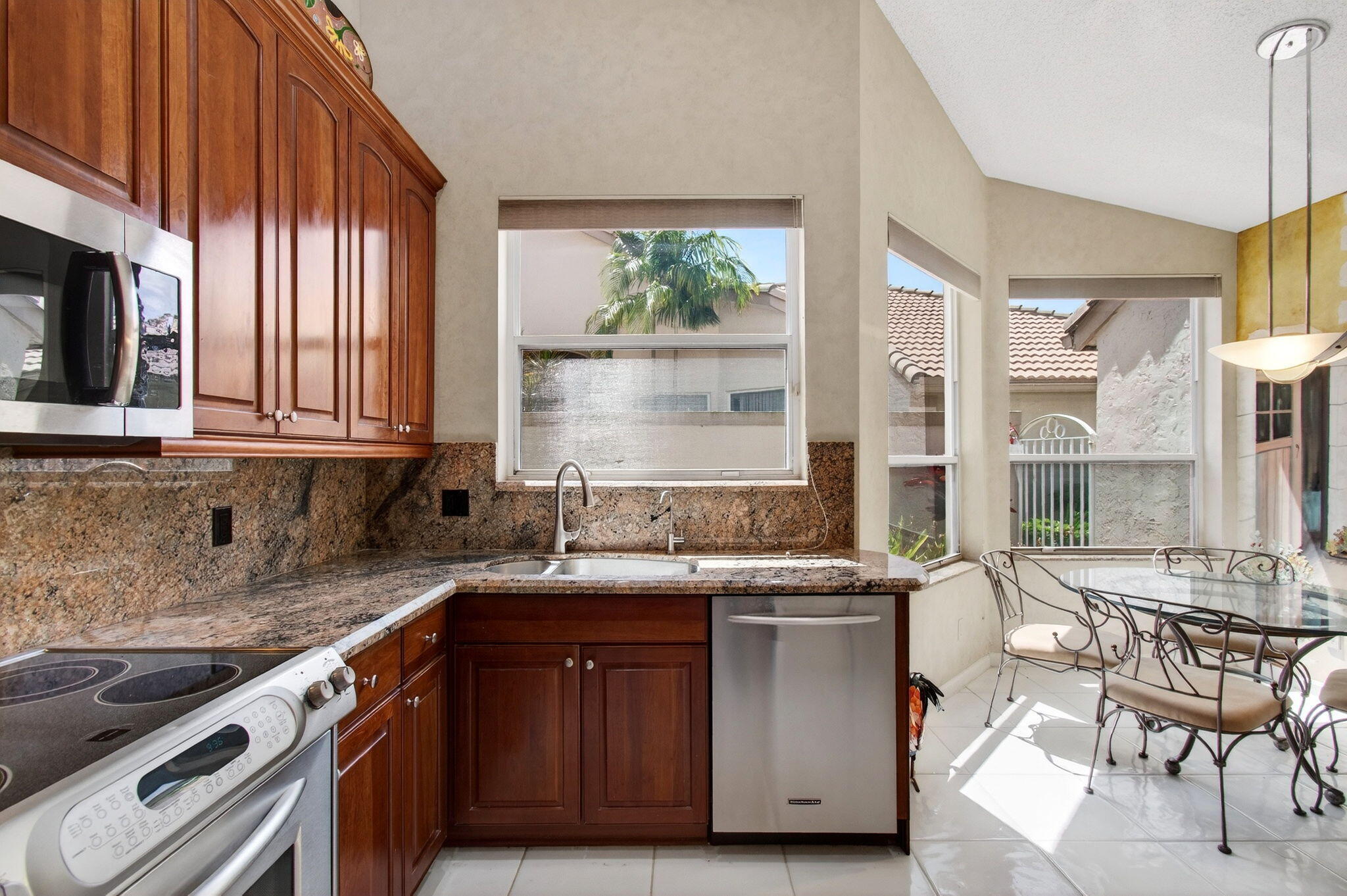 ABERDEEN 15 - Residential