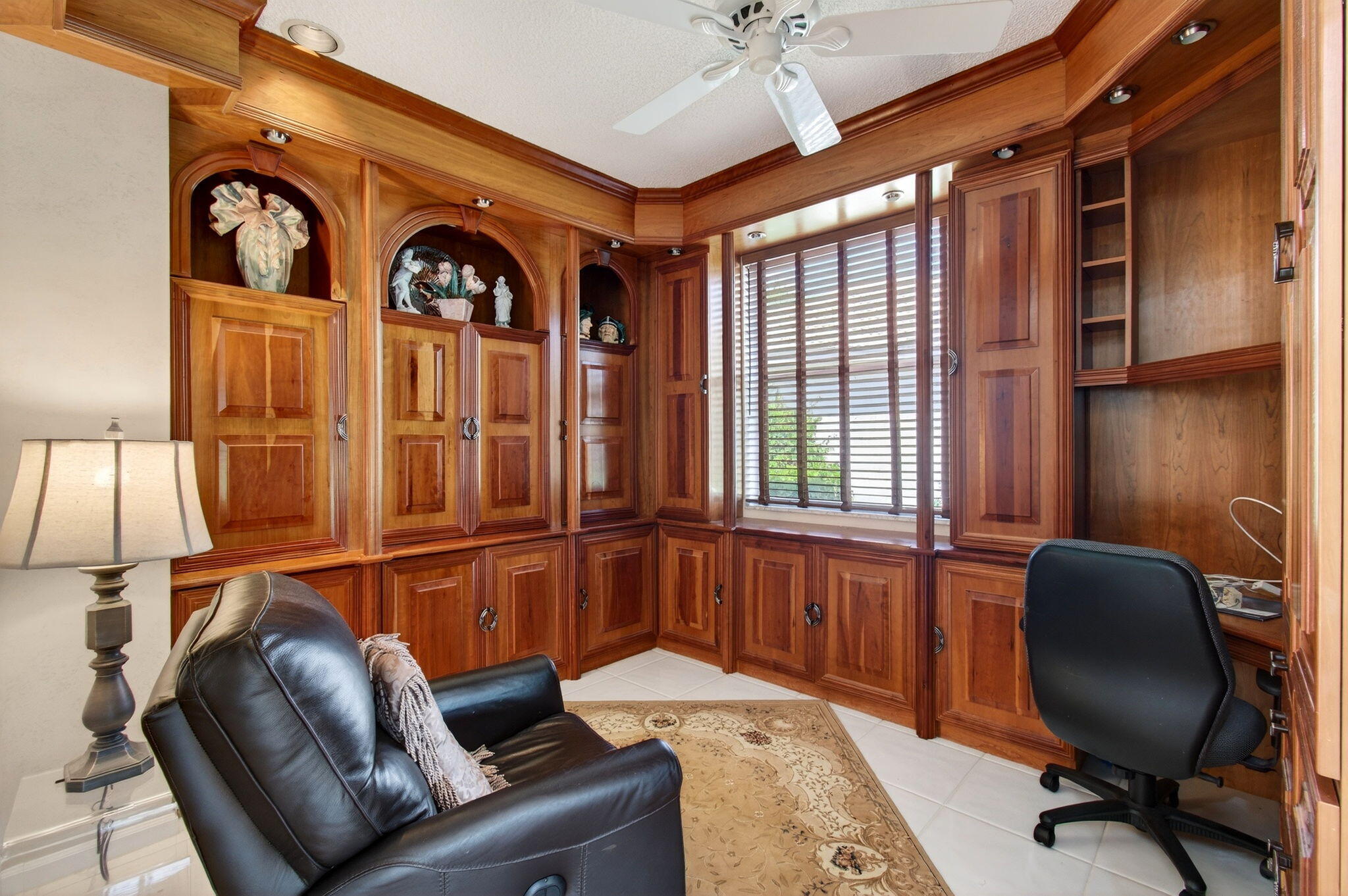 ABERDEEN 15 - Residential