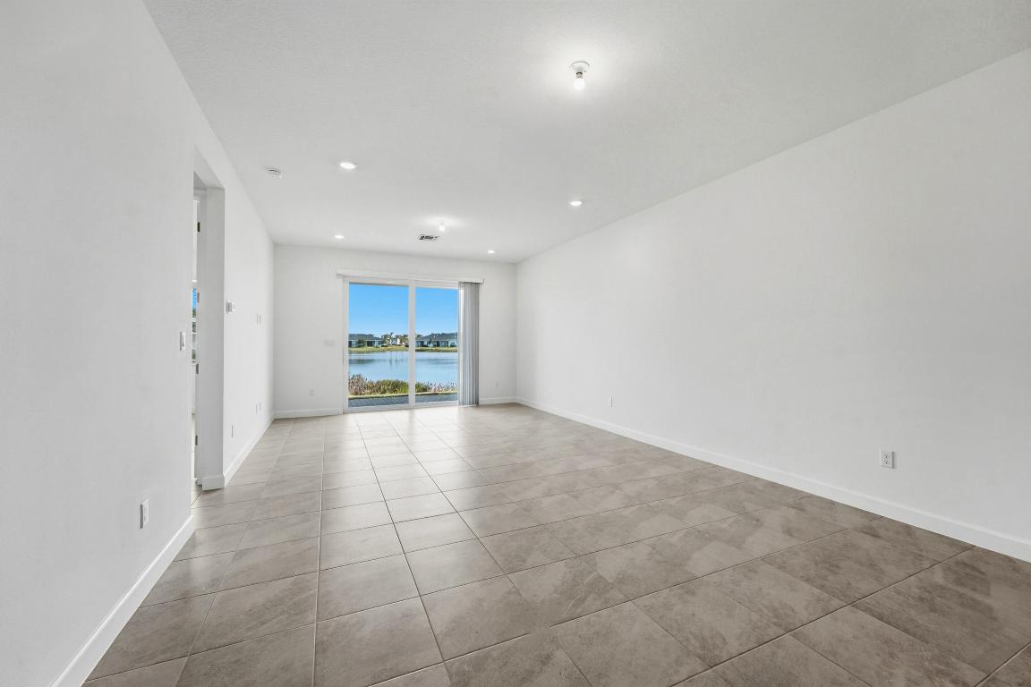 SEAGROVE PUD - Residential Lease