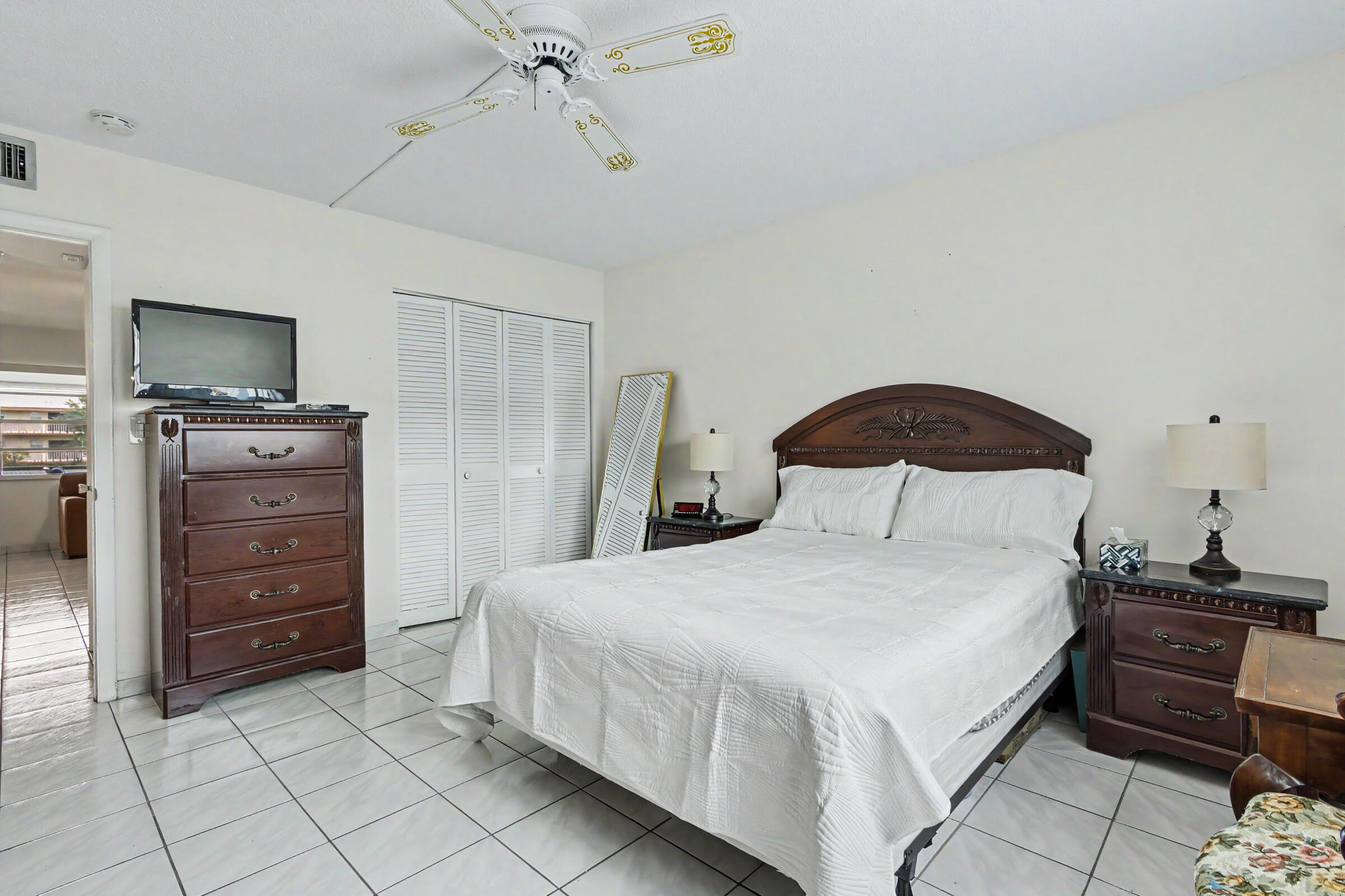 BEVERLY HILLS CONDO NUMBER FOUR - Residential