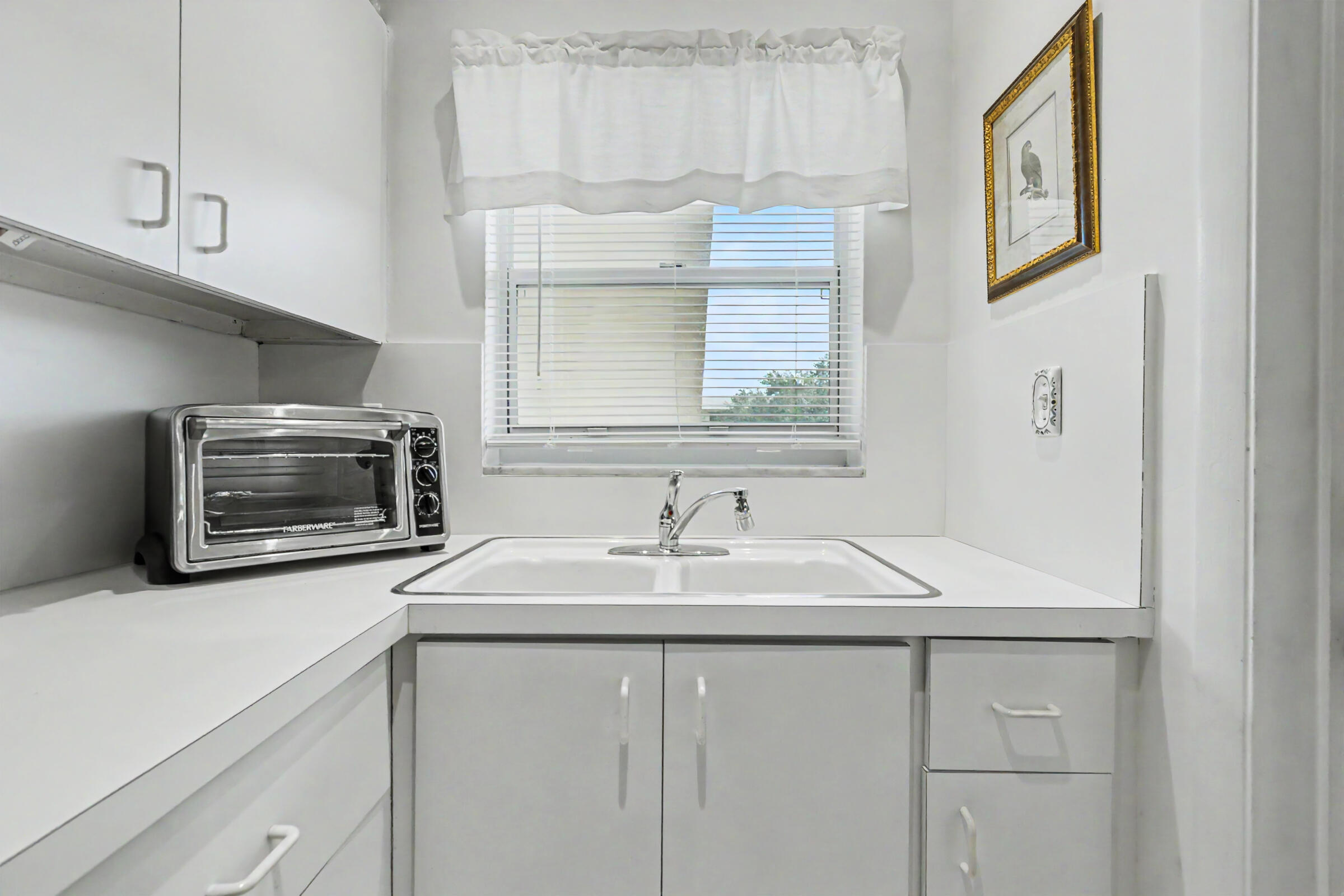 BEVERLY HILLS CONDO NUMBER FOUR - Residential