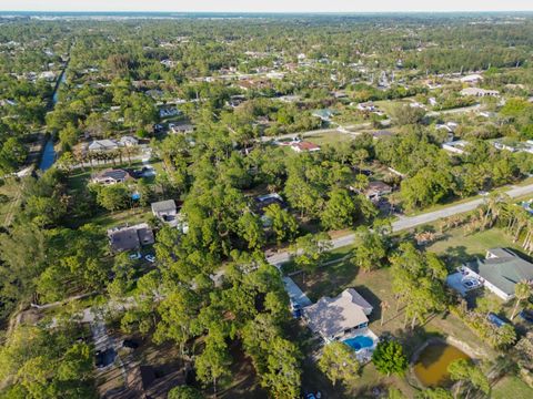 12689 N 68th St Street N The Acreage FL 33412