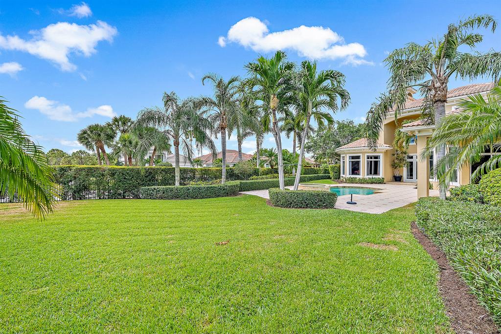 LOXAHATCHEE CLUB AT MAPLE - Residential