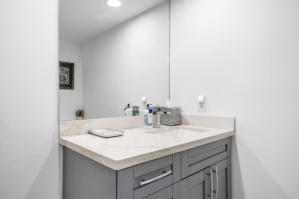 PALMS OF BOCA LAGO - Residential