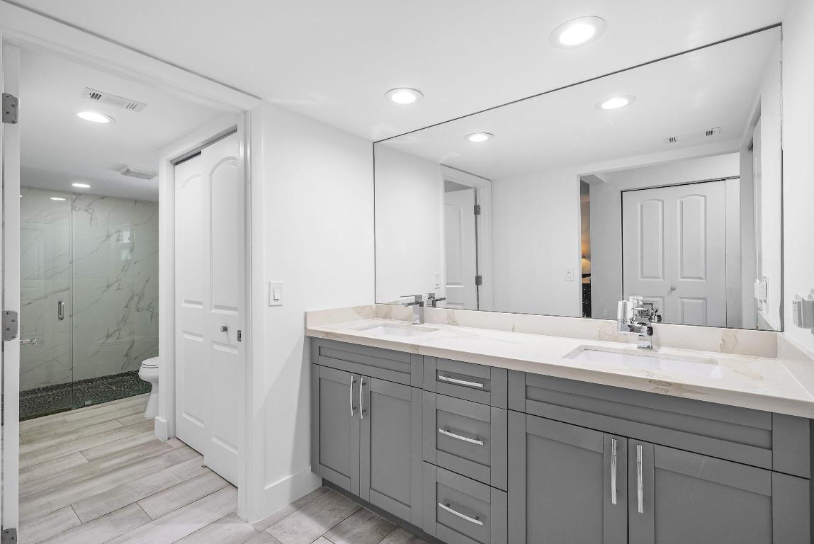 PALMS OF BOCA LAGO - Residential