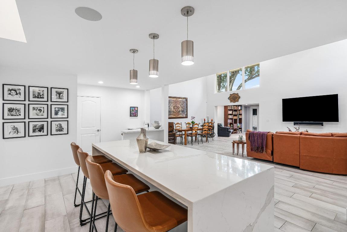 PALMS OF BOCA LAGO - Residential