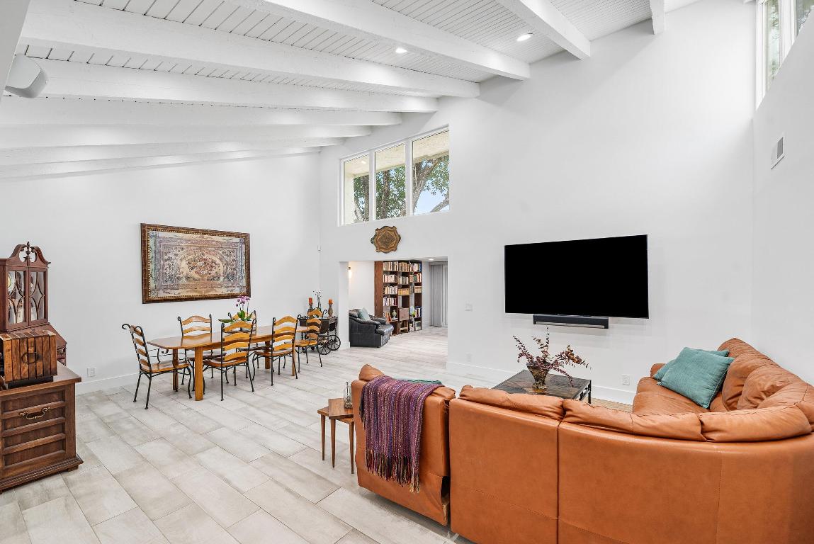 PALMS OF BOCA LAGO - Residential