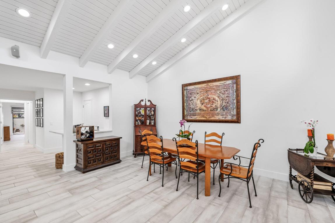 PALMS OF BOCA LAGO - Residential