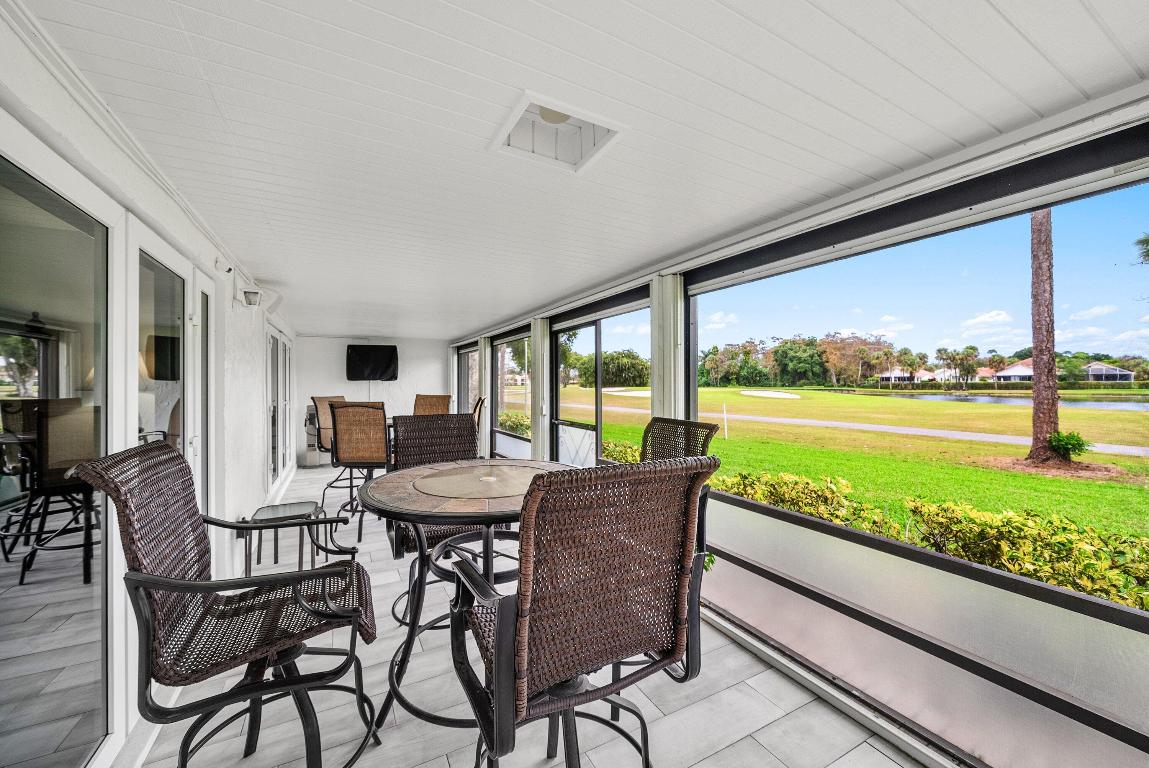 PALMS OF BOCA LAGO - Residential