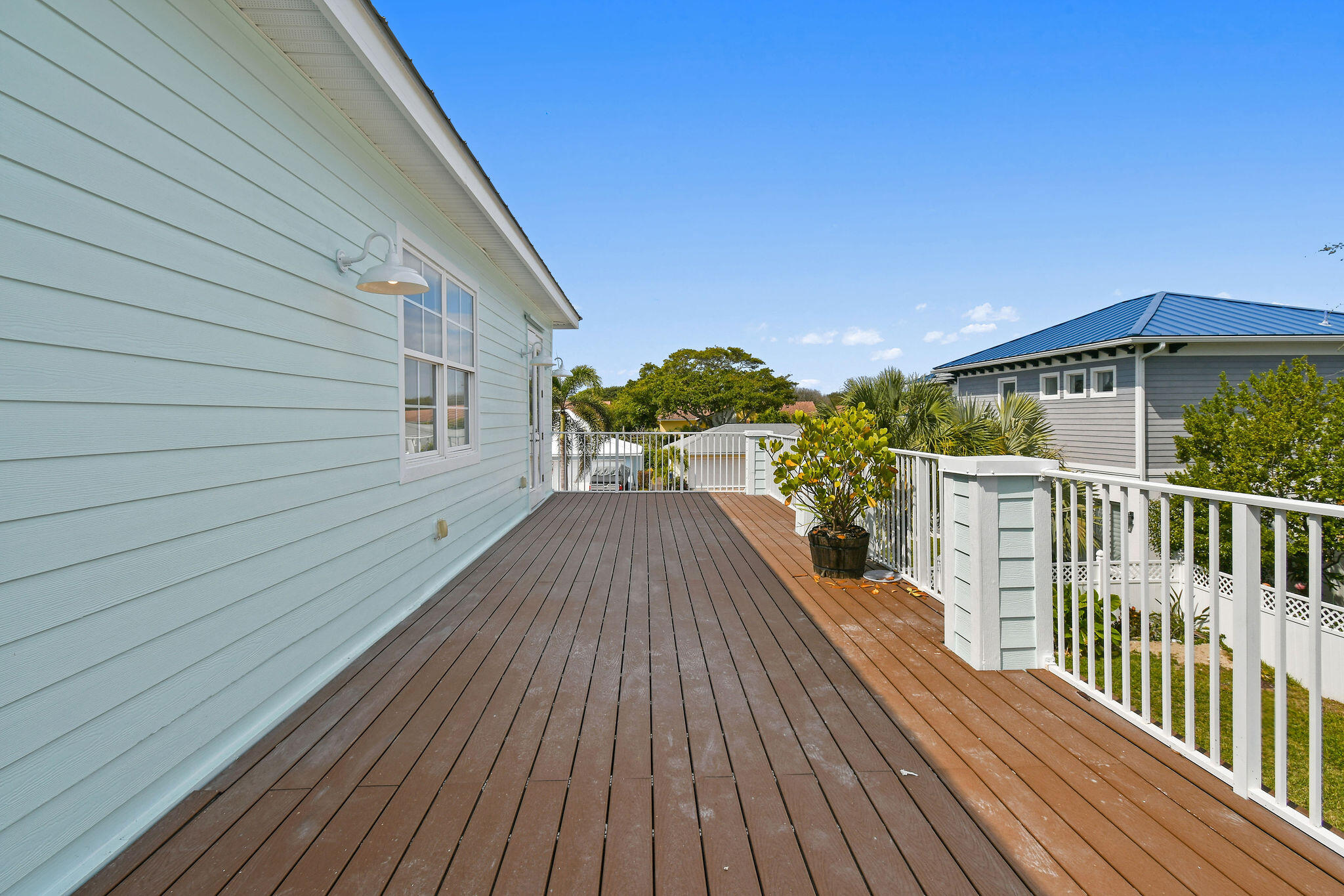 XANADU BY THE SEA - Residential