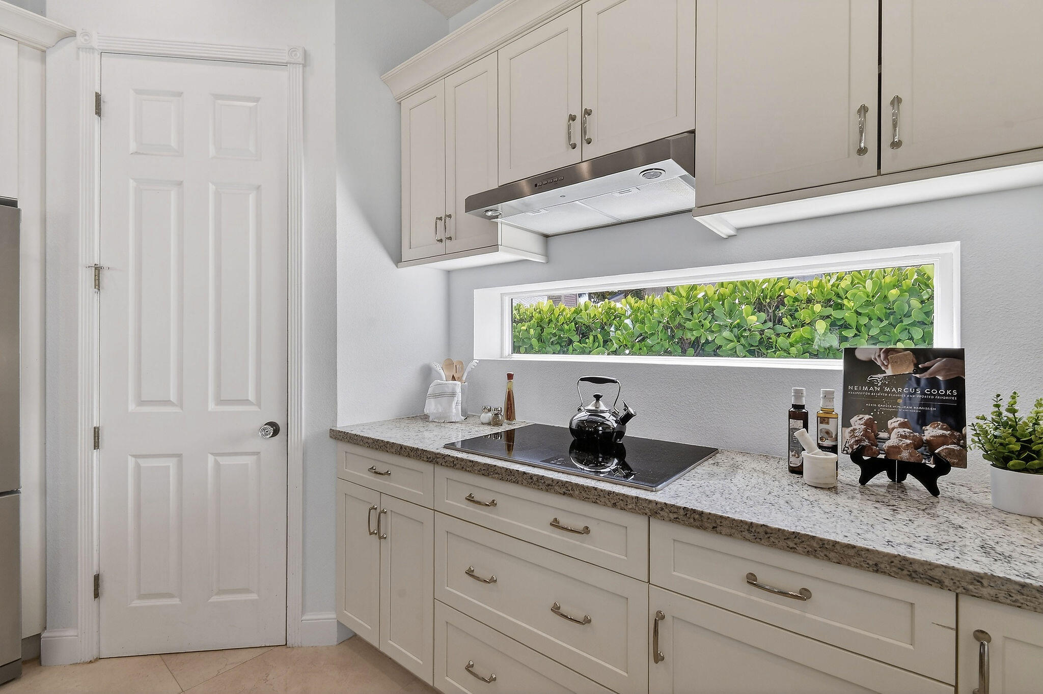 XANADU BY THE SEA - Residential