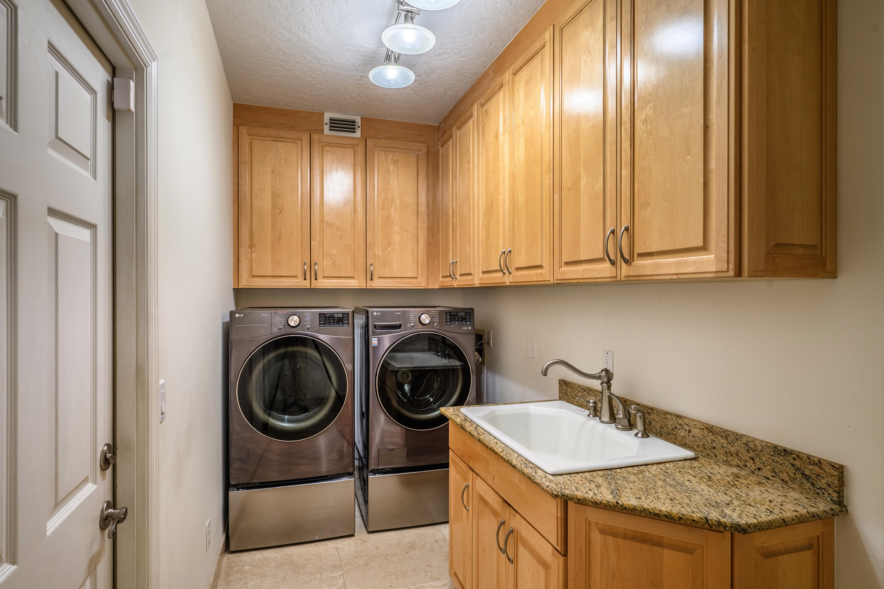 SAMPSON GROVE SUBDIVISION - Residential