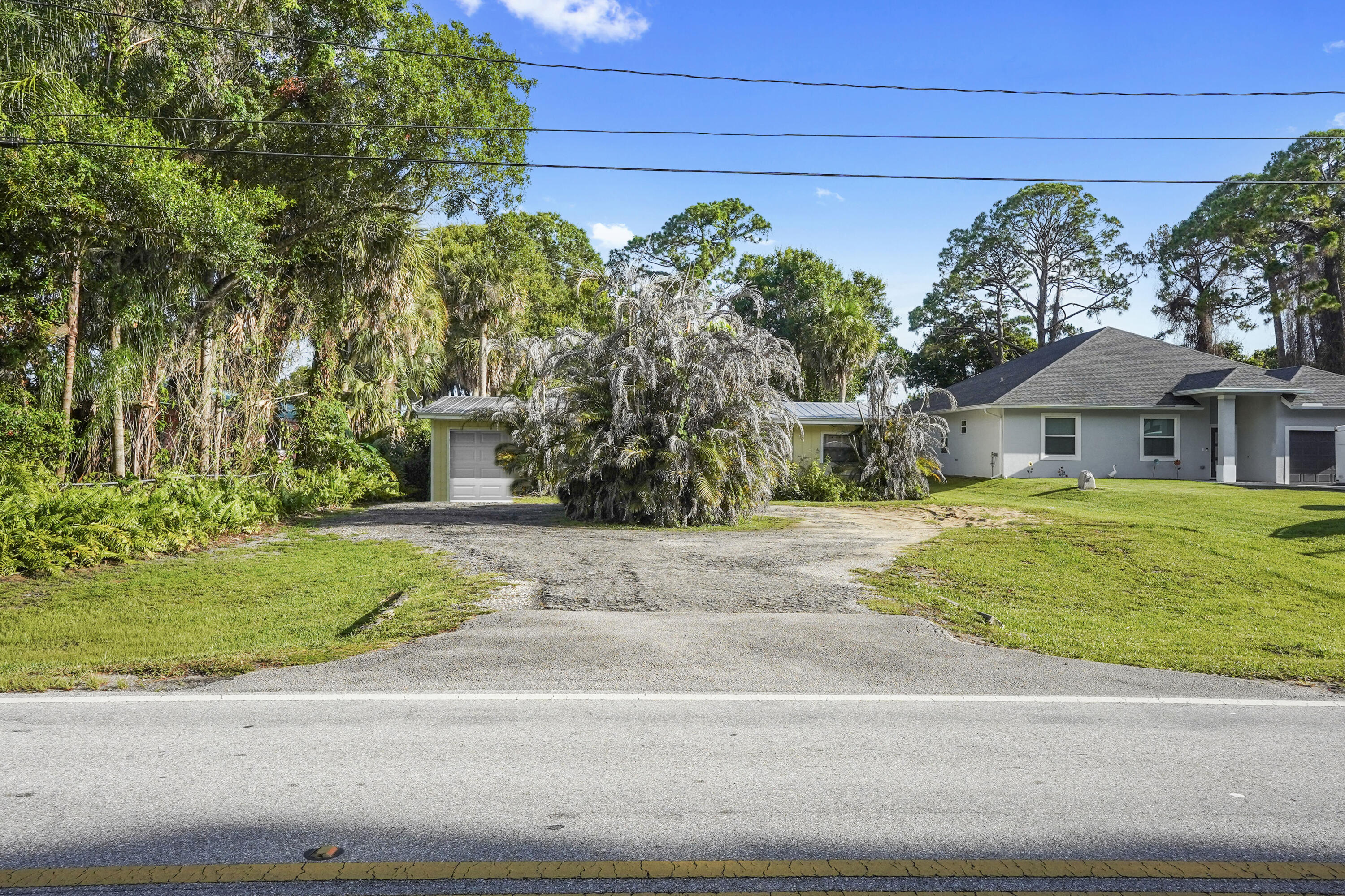 203 E Easy Street
