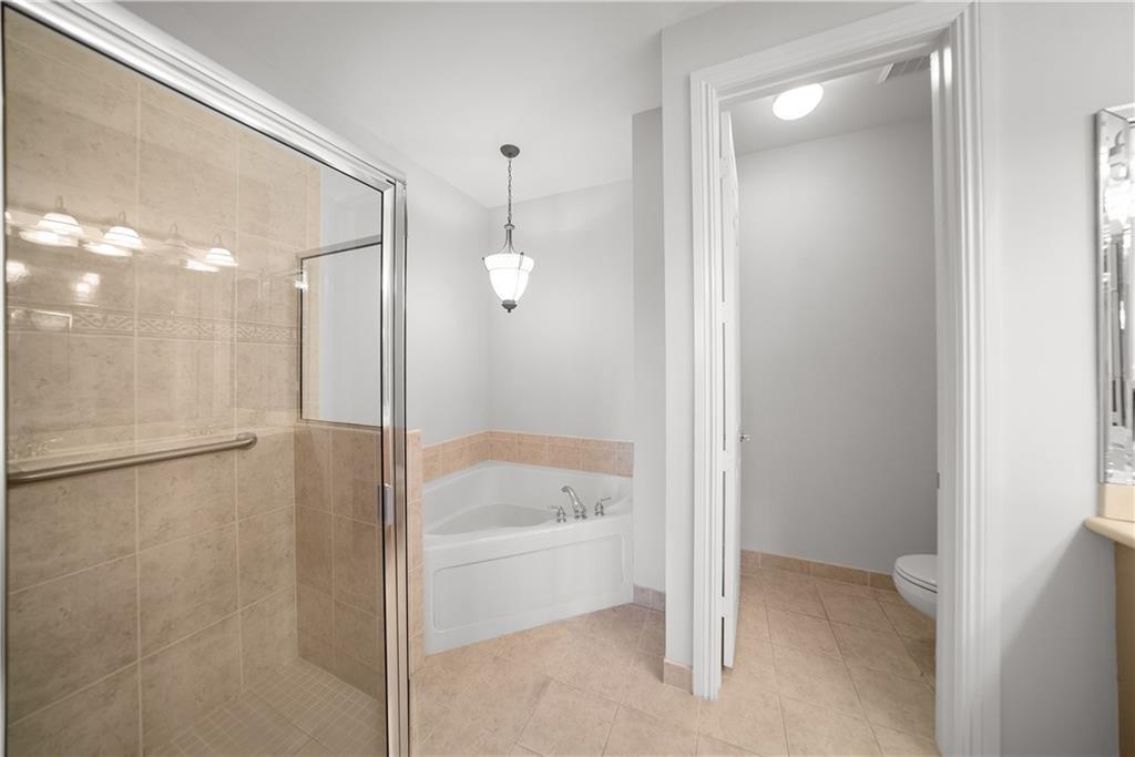 Addison Lakes - Residential