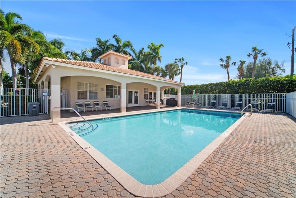 Addison Lakes - Residential