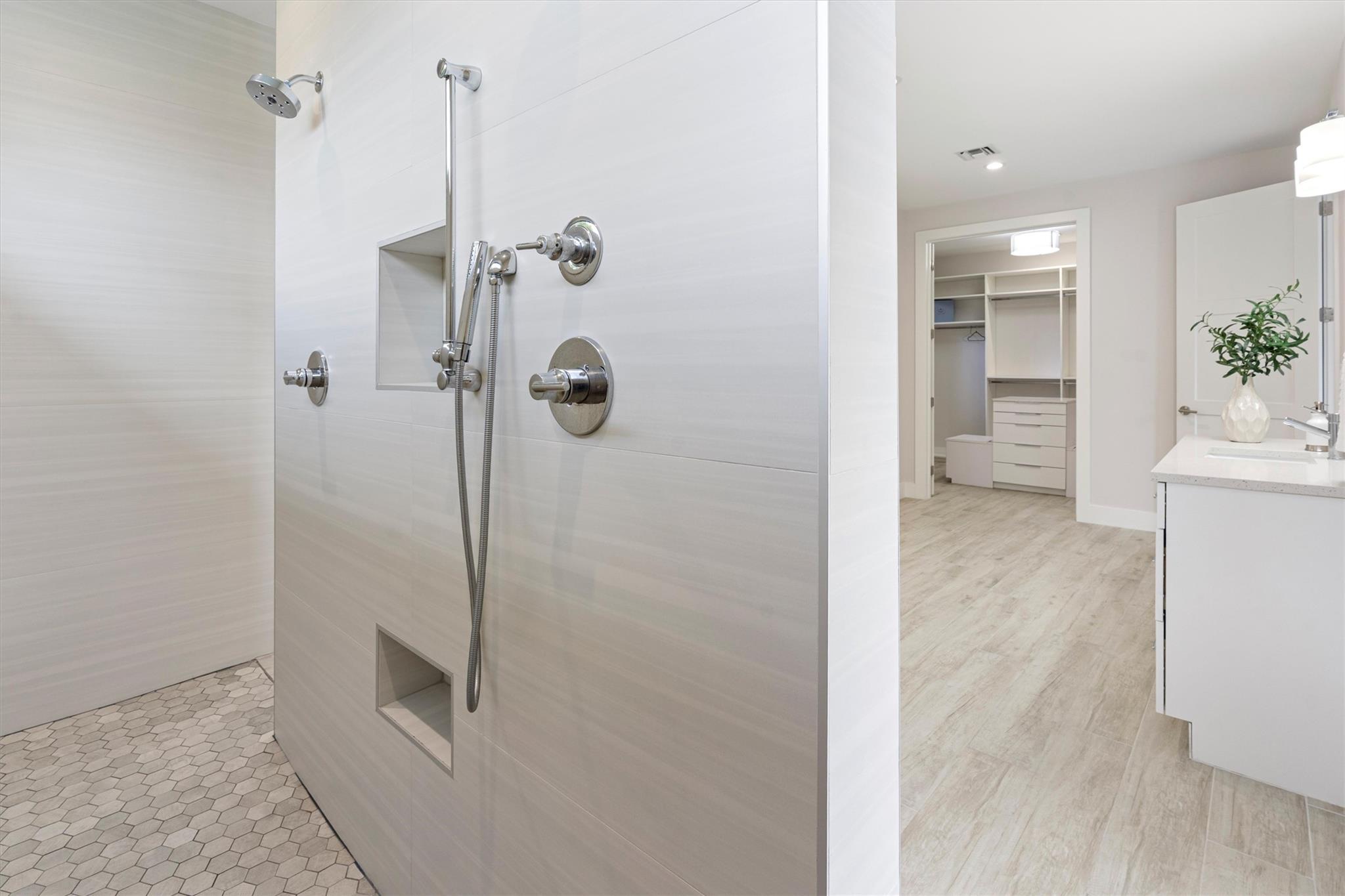 VICTORIA PARK - Residential