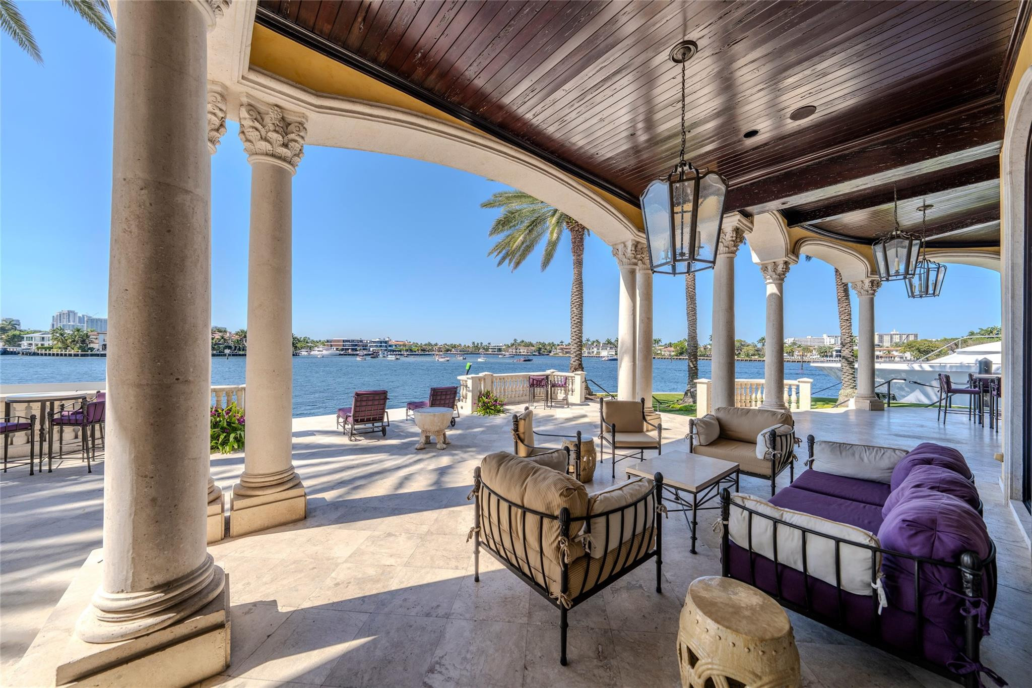 HARBOR BEACH - Residential