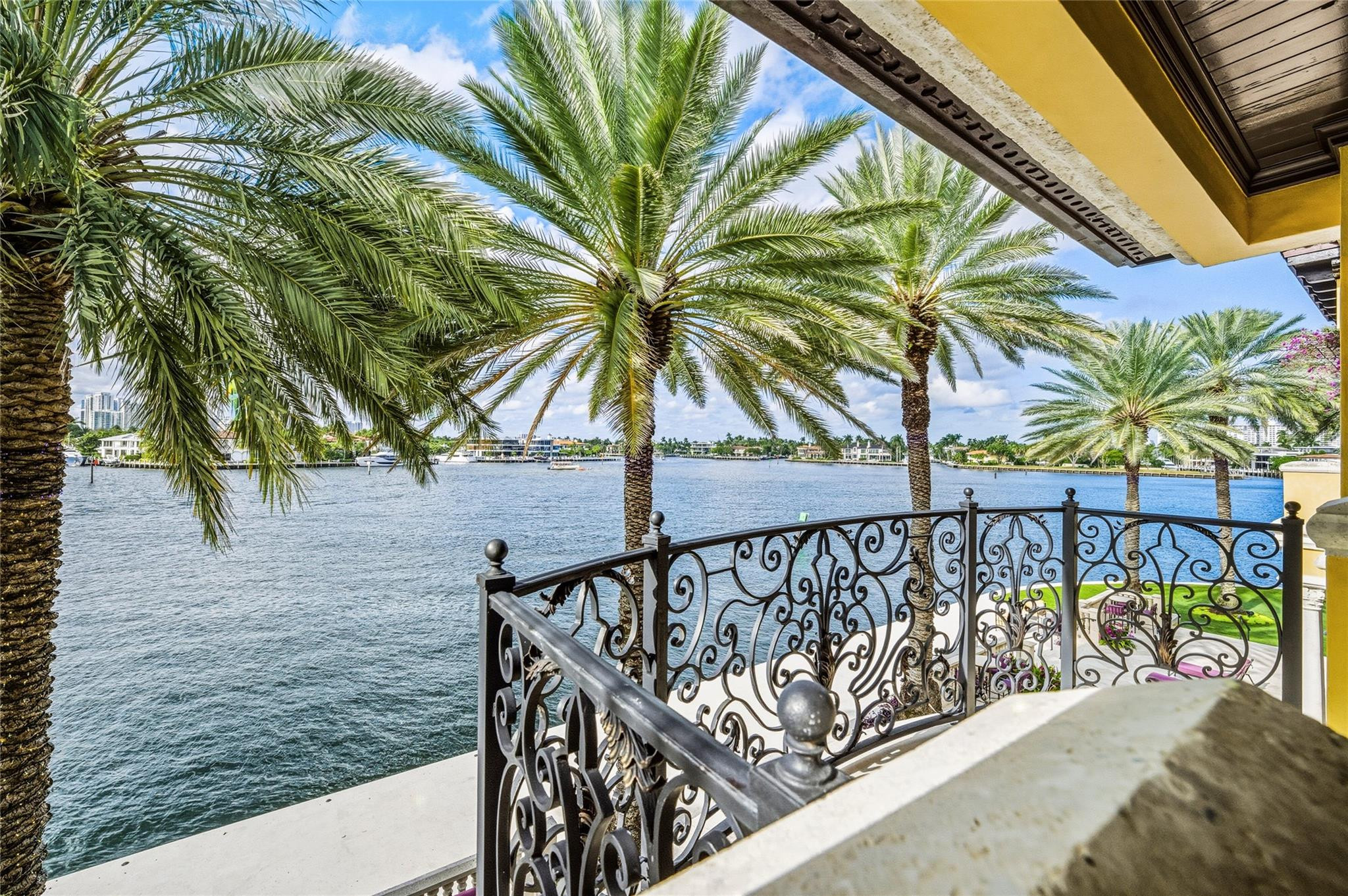 HARBOR BEACH - Residential