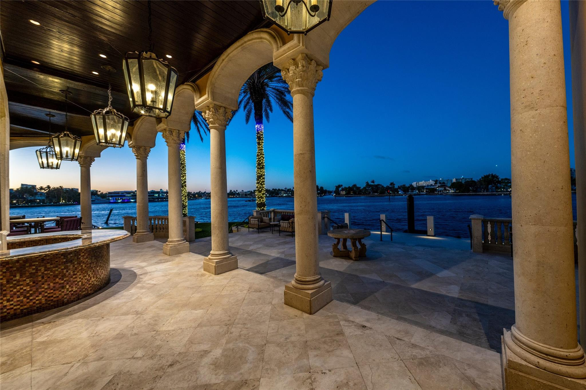 HARBOR BEACH - Residential