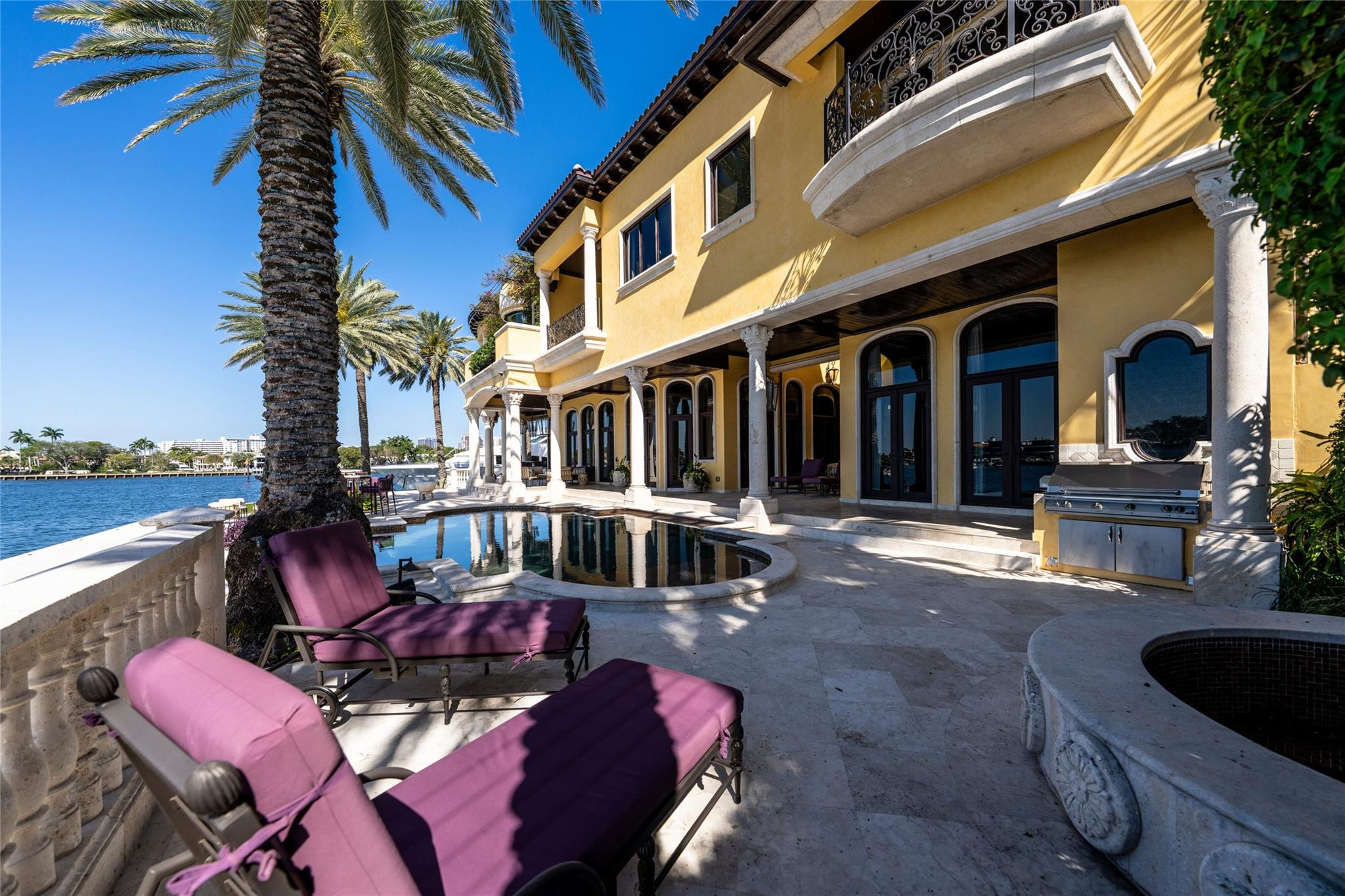 HARBOR BEACH - Residential