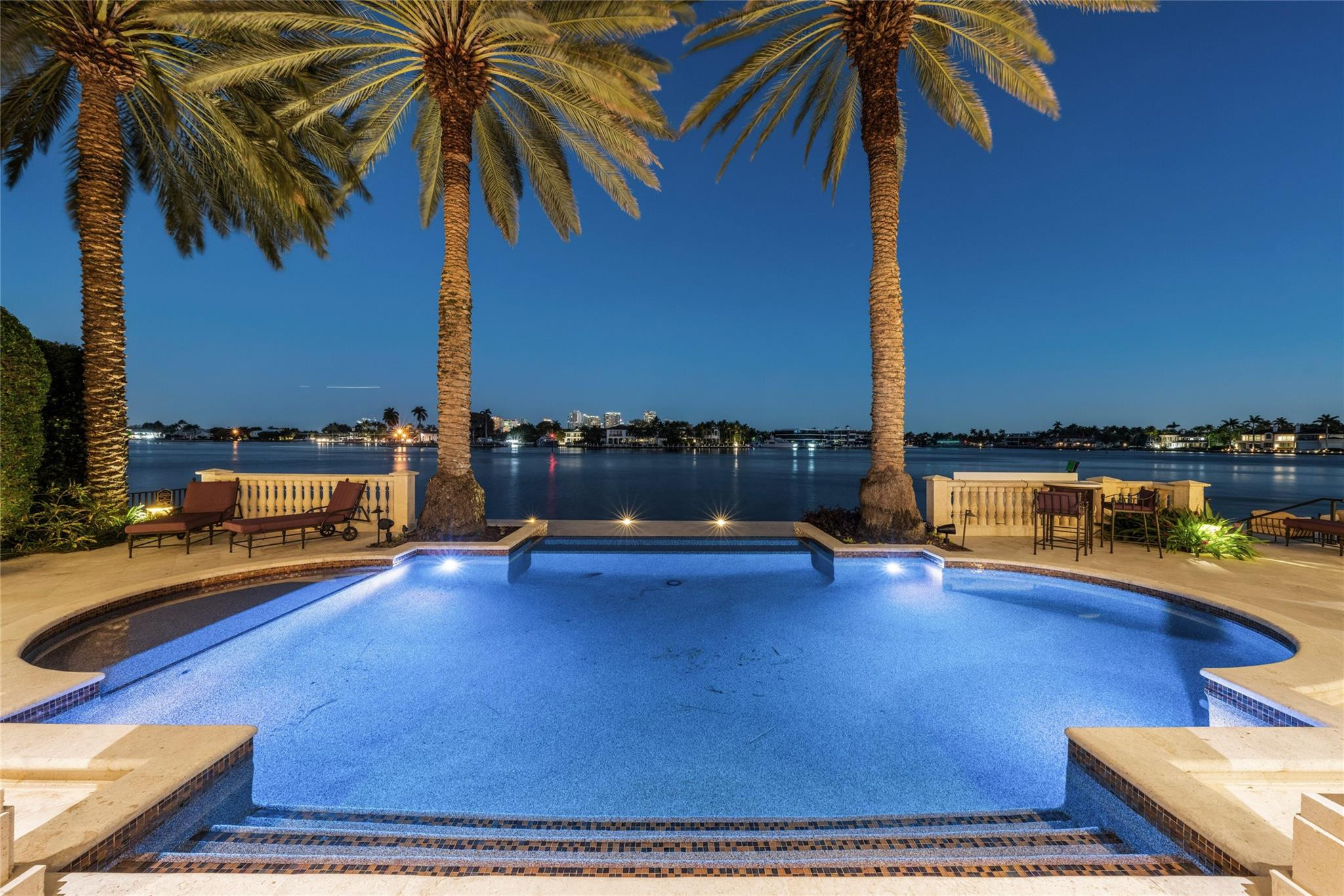 HARBOR BEACH - Residential