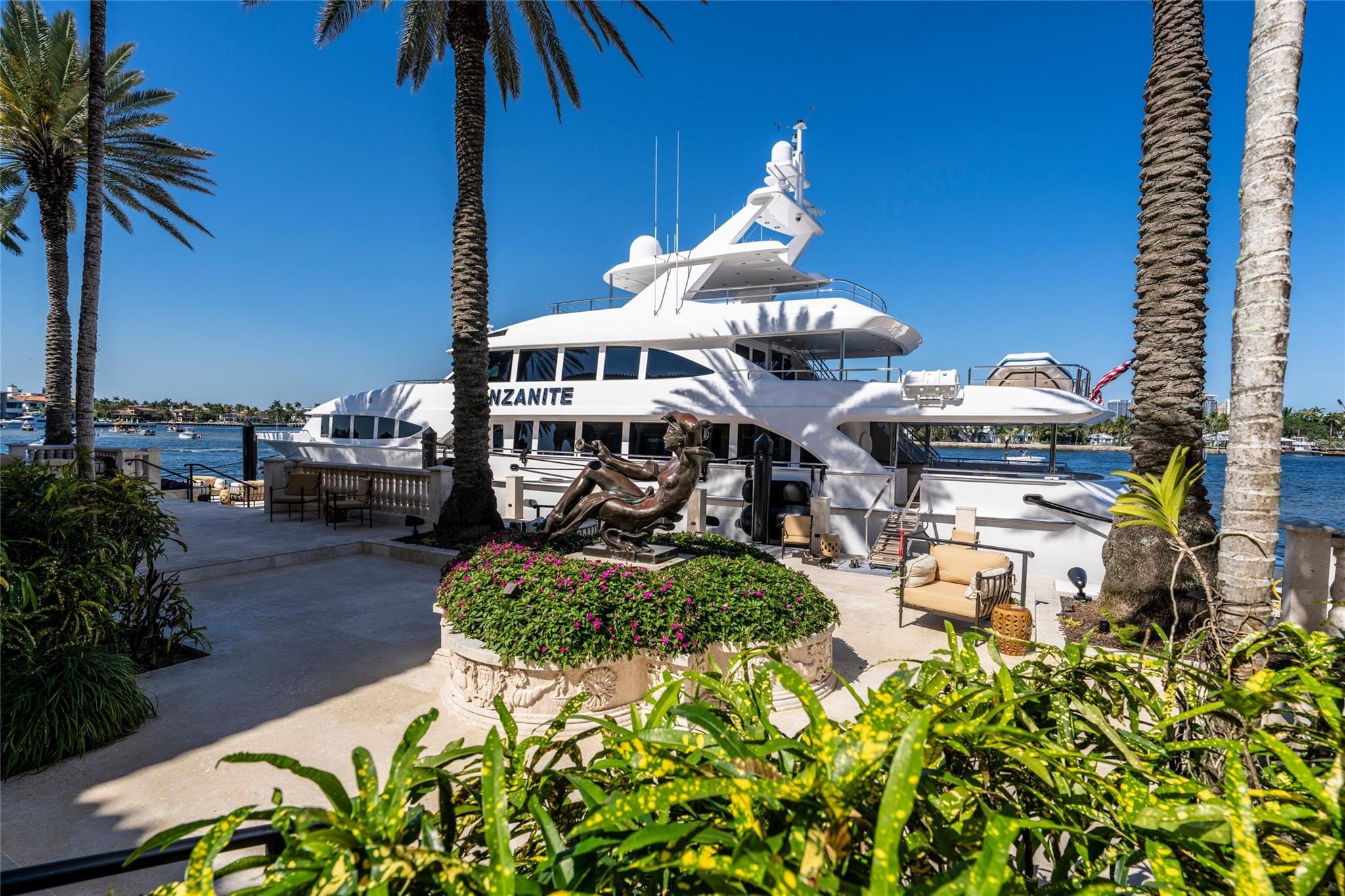 HARBOR BEACH - Residential