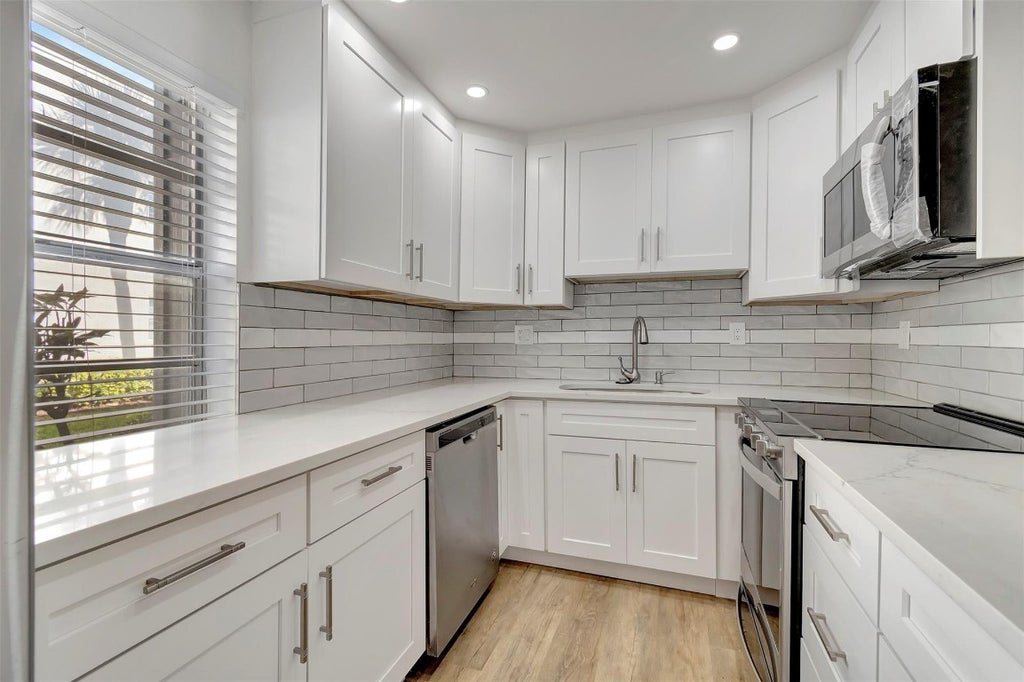 Photo of 292 Burgundy G #292, Delray Beach, FL 33484 (MLS # F10451577)