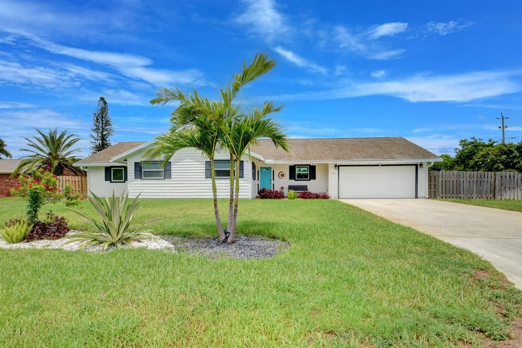 Photo of 3151 Emerald Lane Ln, Lake Worth Beach, FL 33462 (MLS # R10832114)