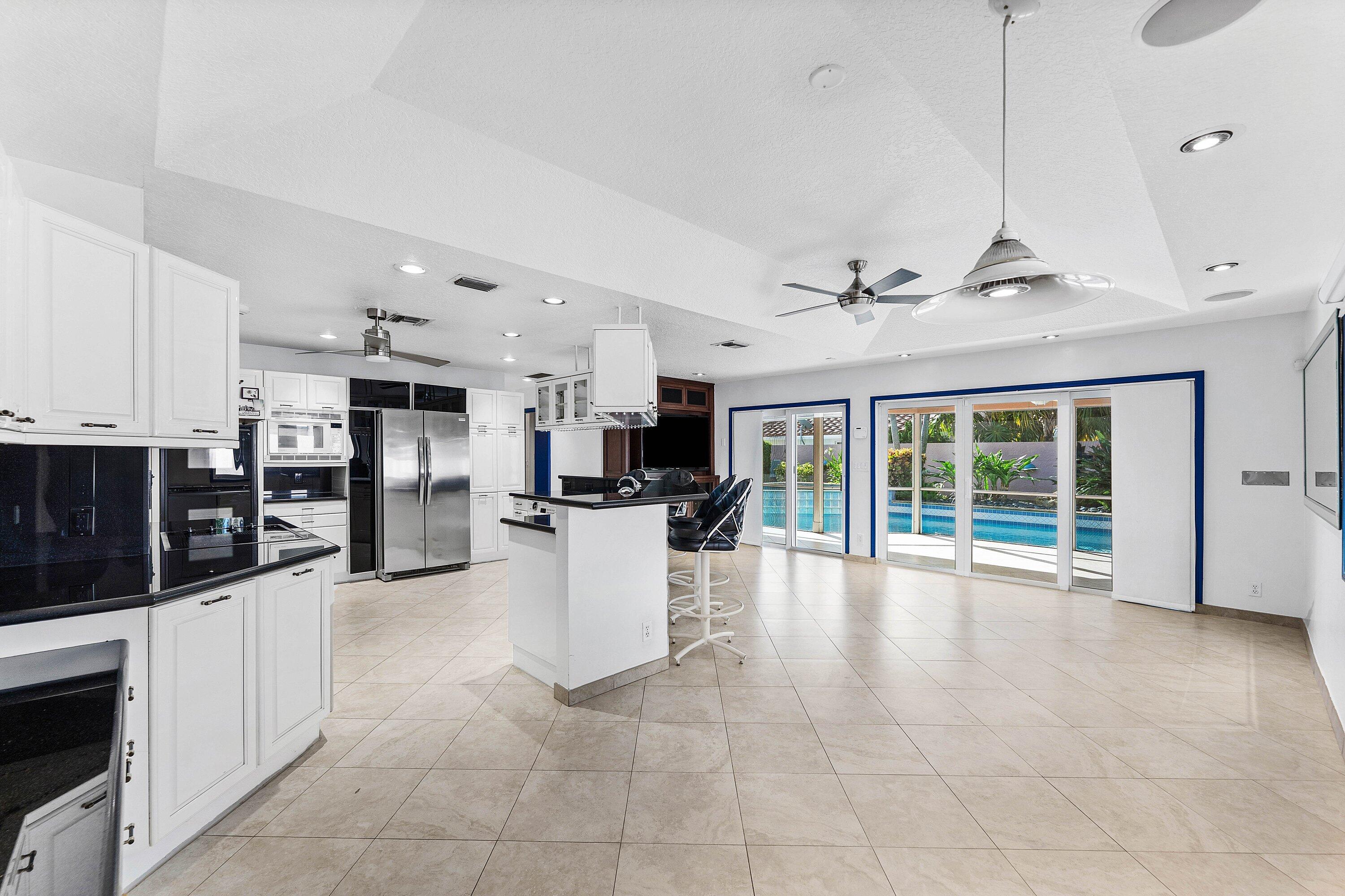 1115 SE 14TH Avenue