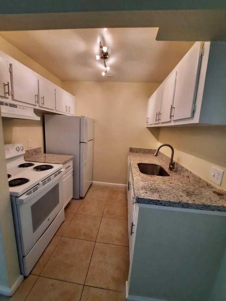 Cozy 1bedroom 1bath large 625 soft. - with separate dinning area. Community Laundry Facilities. All ages- No pets allowed by HOA. Minimum CS 600+. One parking space assigned. Lots of guest parking. Great community close to I-95 behind Palm Beach Outlets. WATER included in the rent ! FAST HOA APPROVAL. Unit ready to move in !