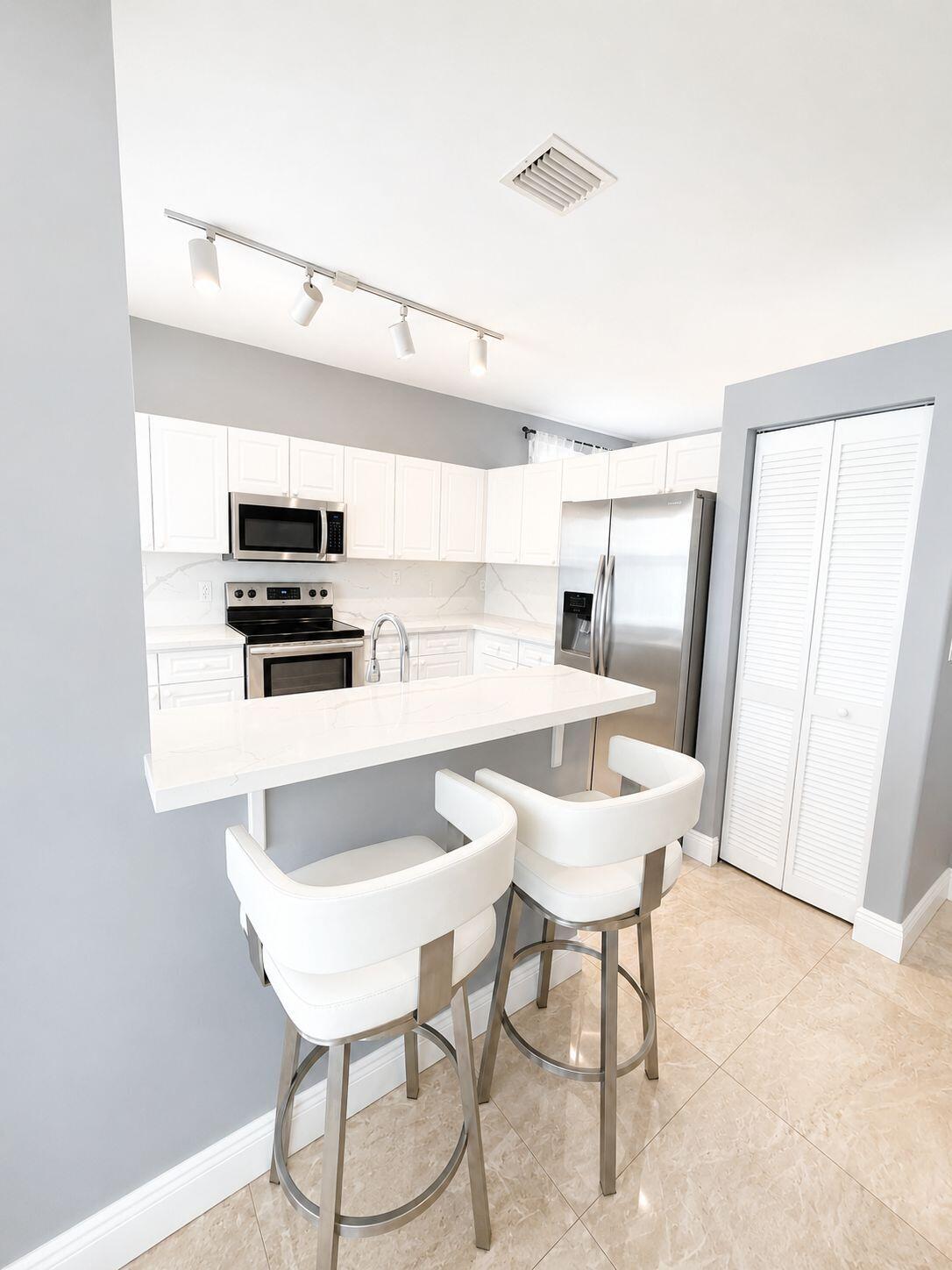 6937 Turtle Bay Terrace