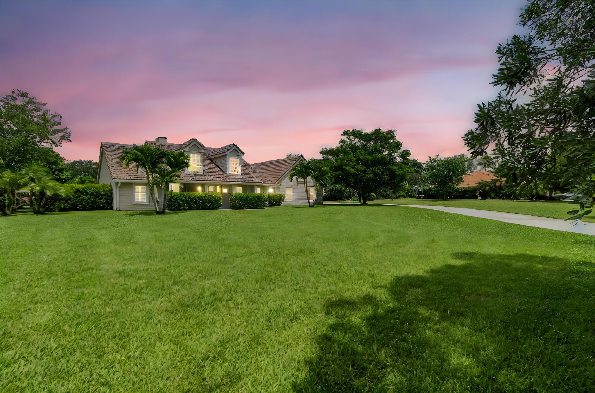 LOXAHATCHEE LAKES - Residential