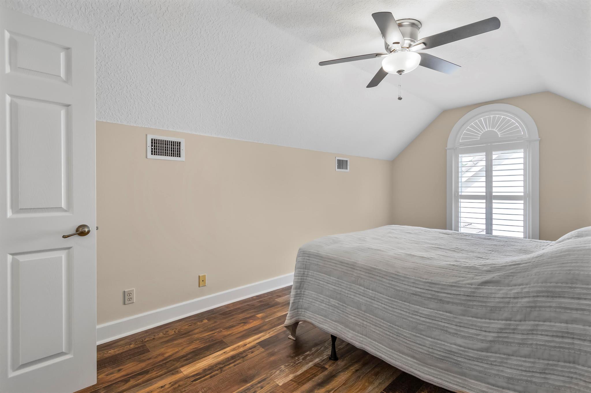 LOXAHATCHEE LAKES - Residential