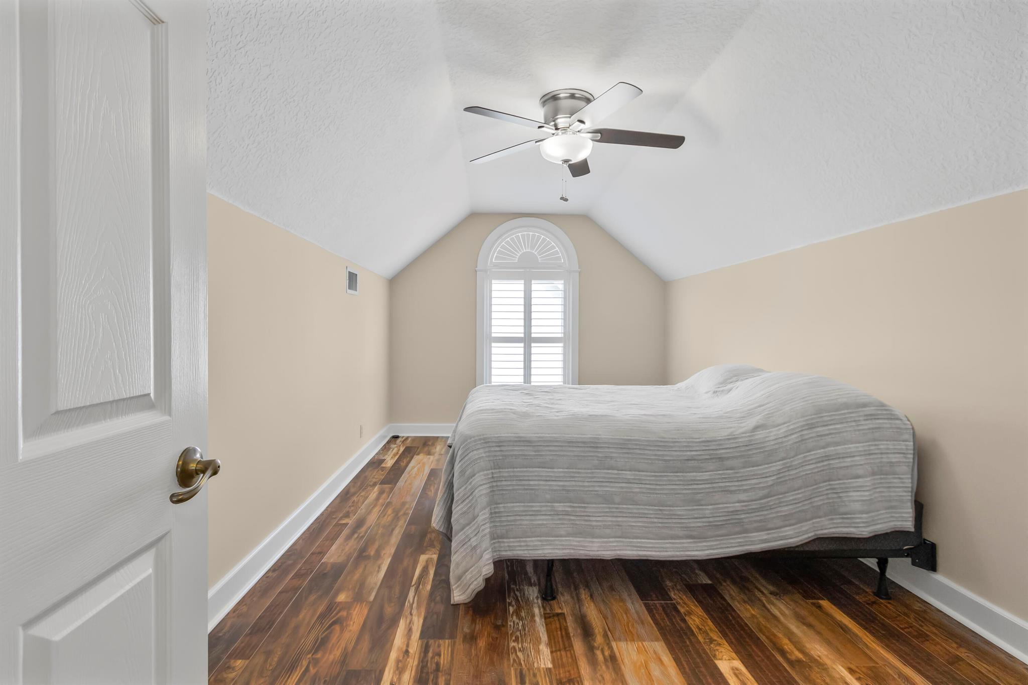 LOXAHATCHEE LAKES - Residential