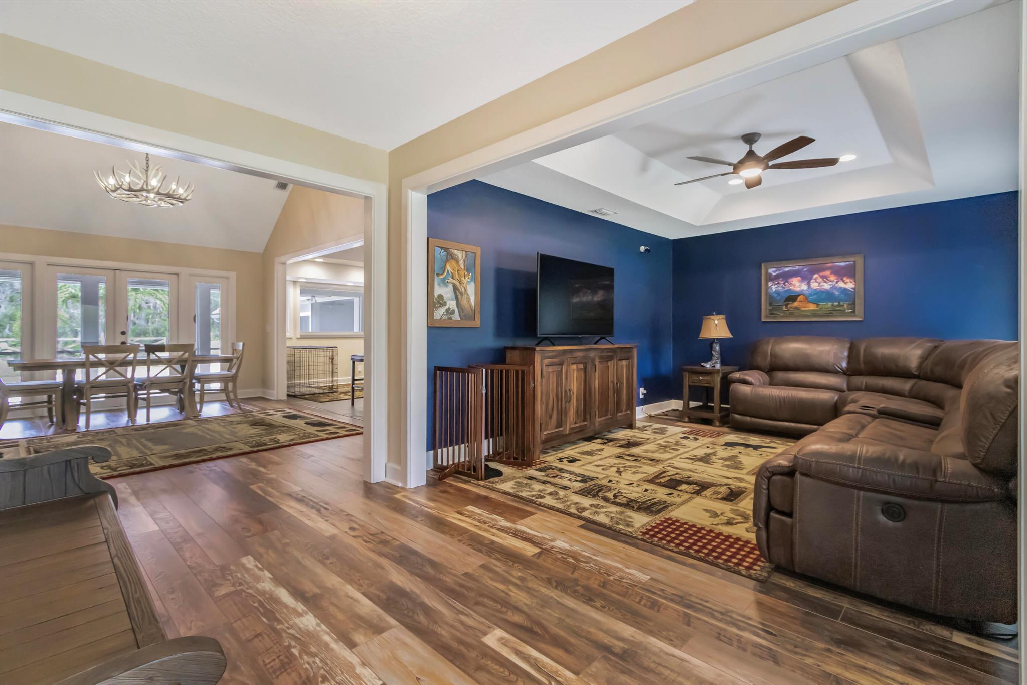 LOXAHATCHEE LAKES - Residential
