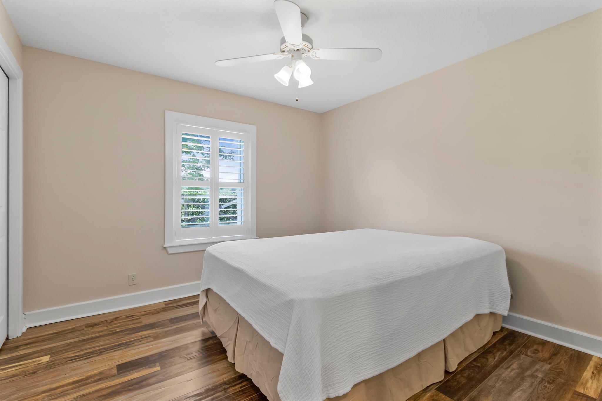 LOXAHATCHEE LAKES - Residential