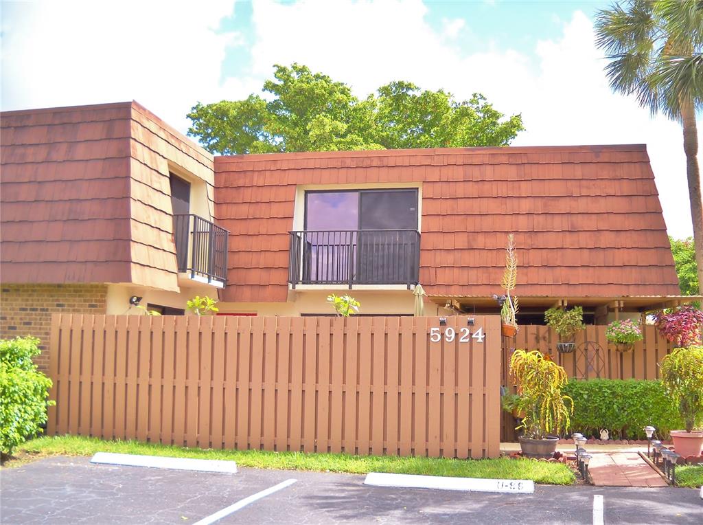 Woodland Lake Estates - Residential