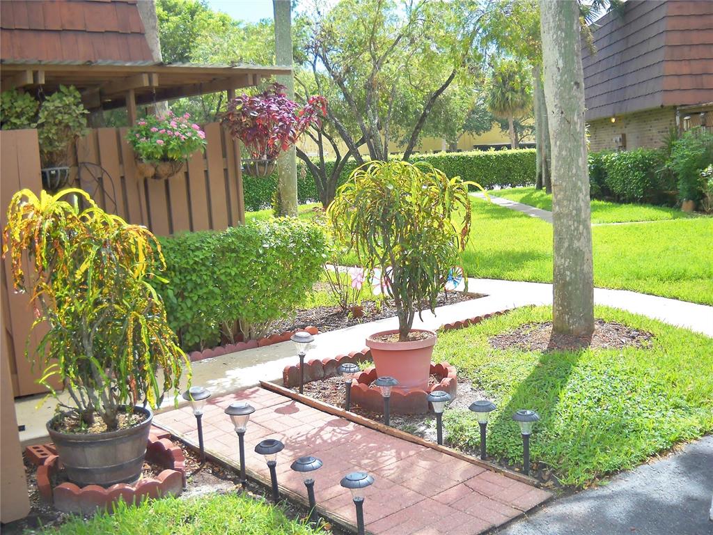 Woodland Lake Estates - Residential