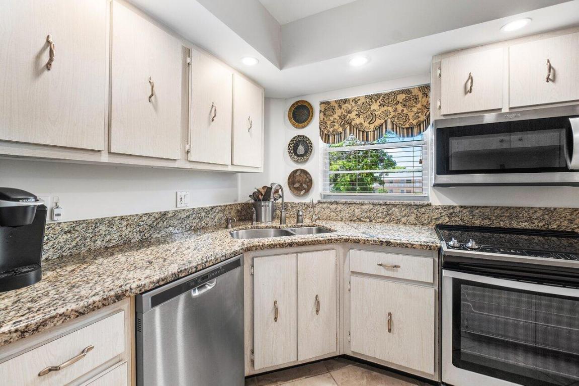 Little Club - Residential