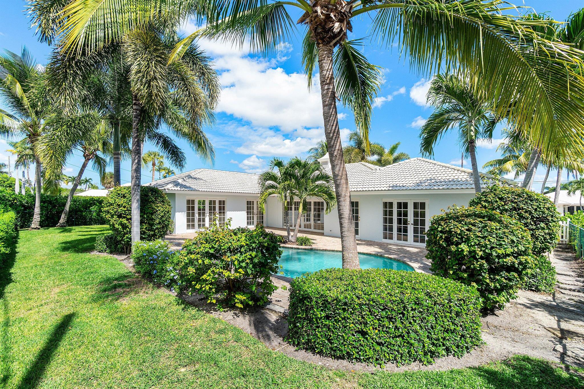 CAMINO GARDENS - Residential Lease