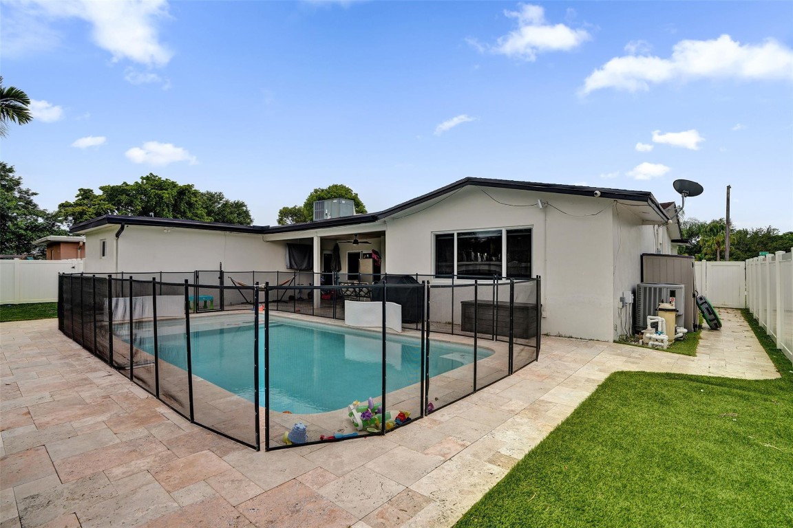 EMERALD HILLS - Residential