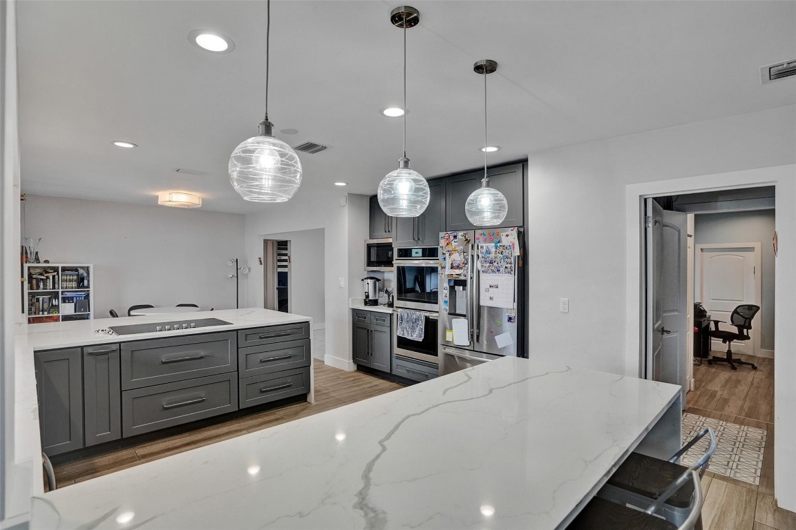 EMERALD HILLS - Residential