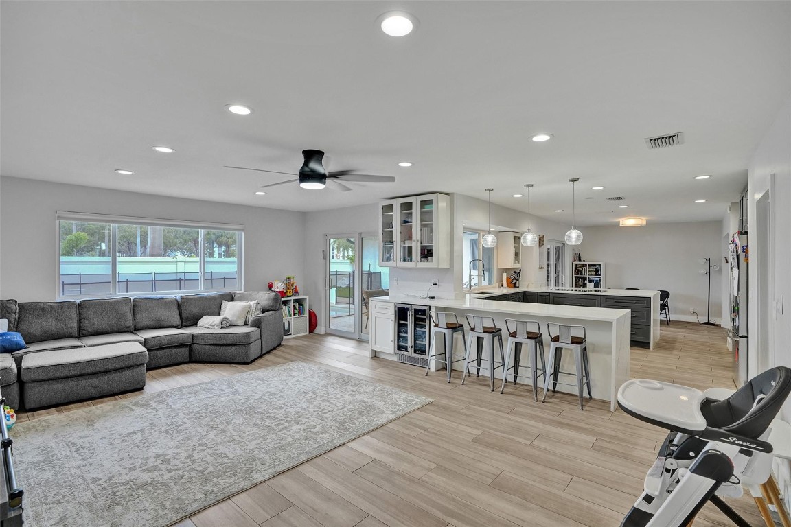 EMERALD HILLS - Residential