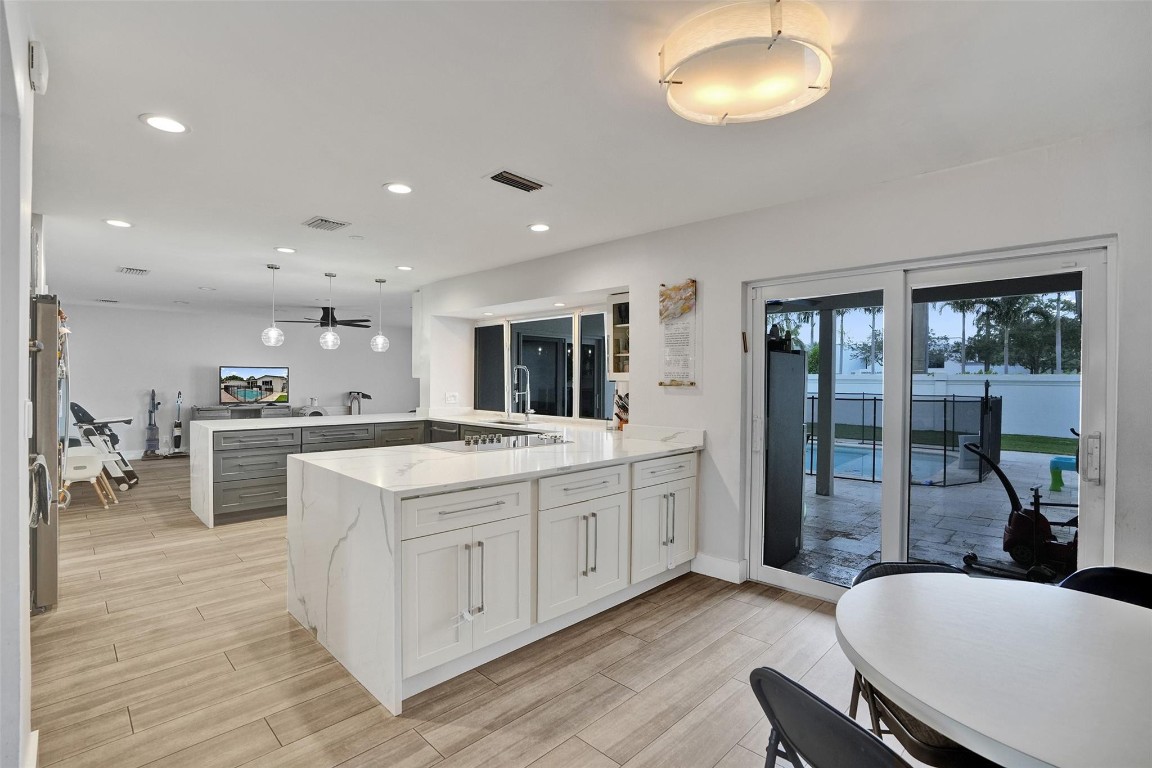 EMERALD HILLS - Residential