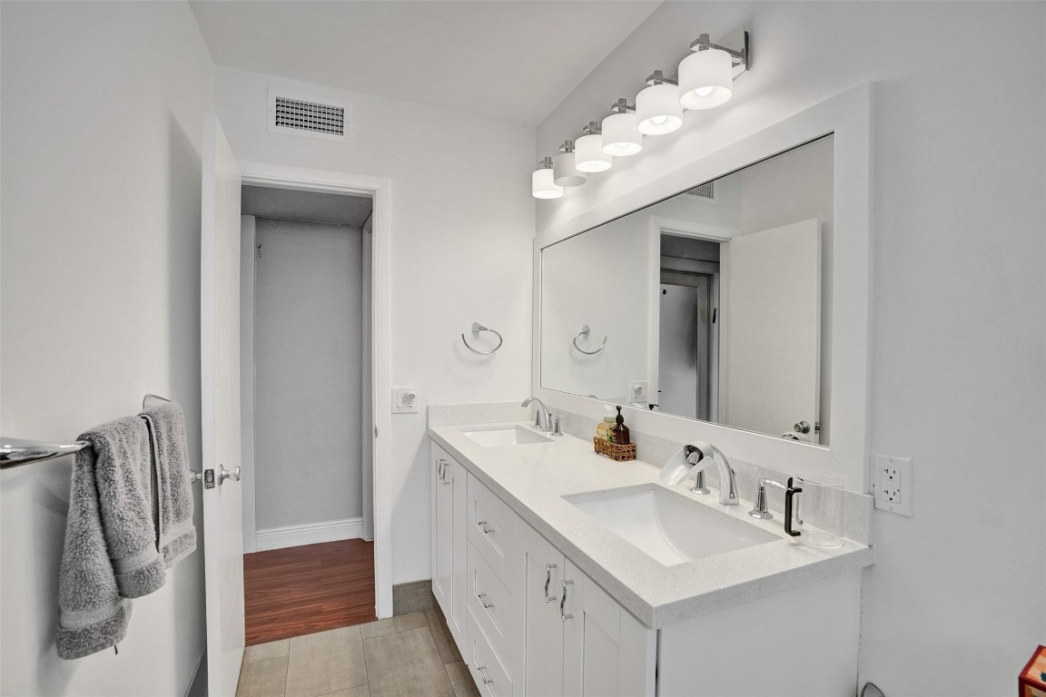 EMERALD HILLS - Residential