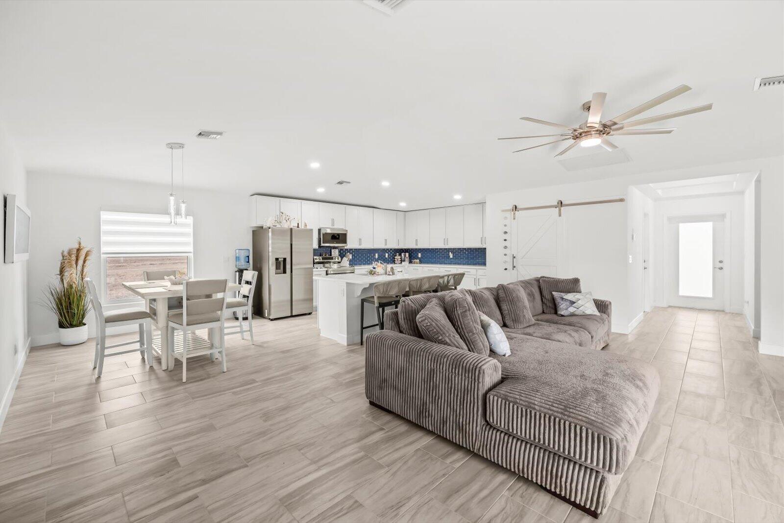 EDGEWATER ACRES - Residential