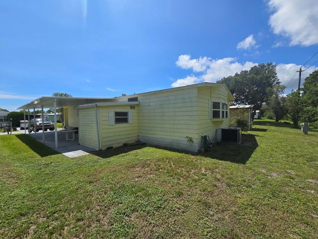 Photo of 38 Montoya, Fort Pierce, FL 34951 (MLS # R11008098)